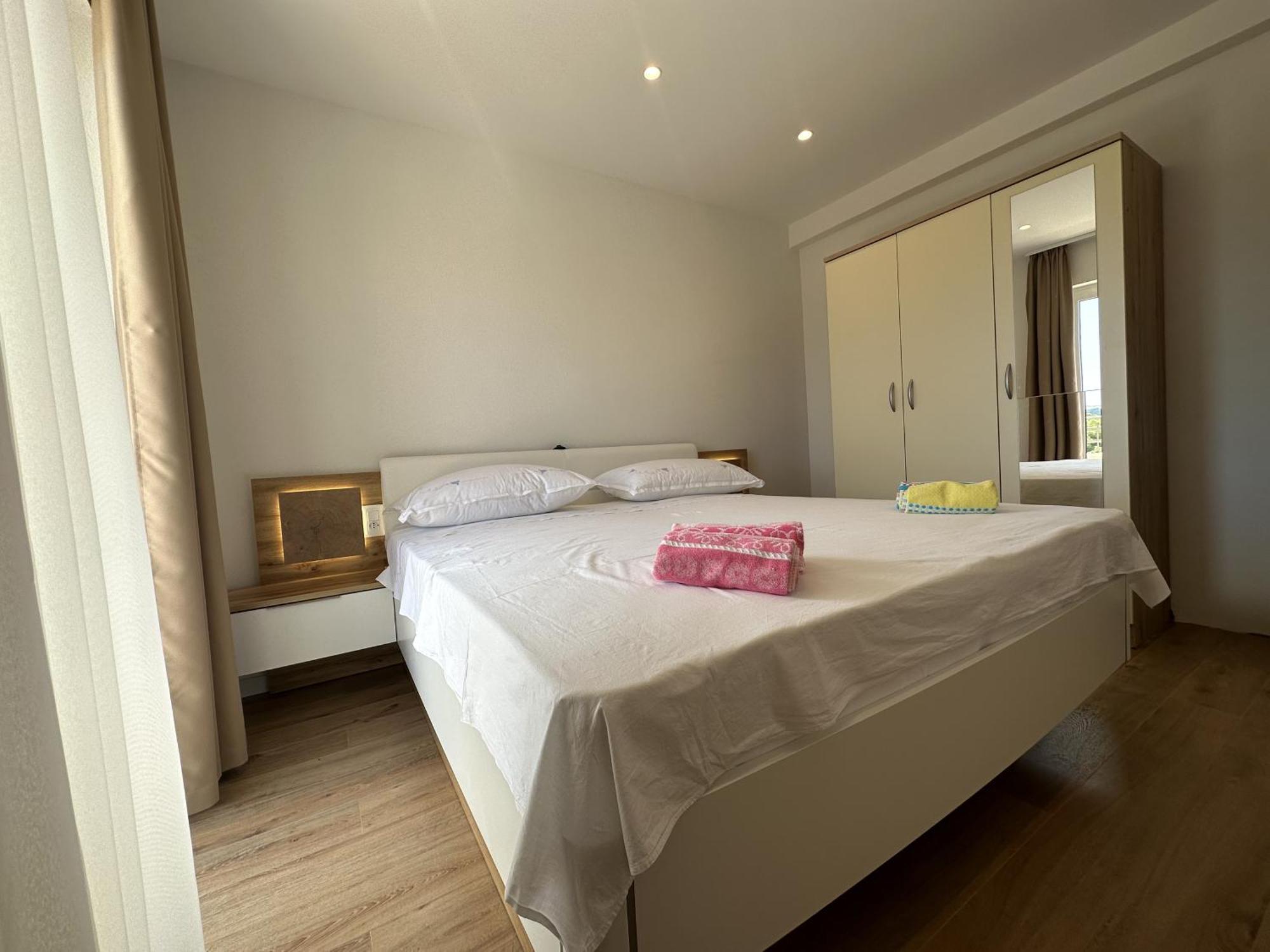 Novi Skrape U Samom Centru S Parkingom Apartment
