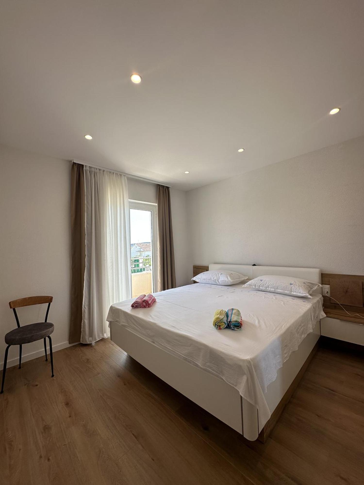 Novi Skrape U Samom Centru S Parkingom Apartment